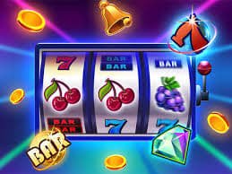 Phoenix Rises bonus round with free spins active